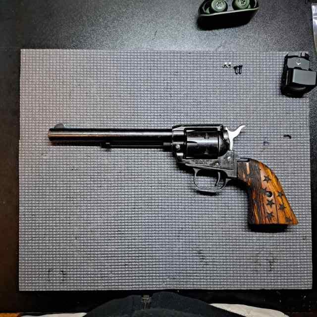 Heritage .22 6&quot; revolver 