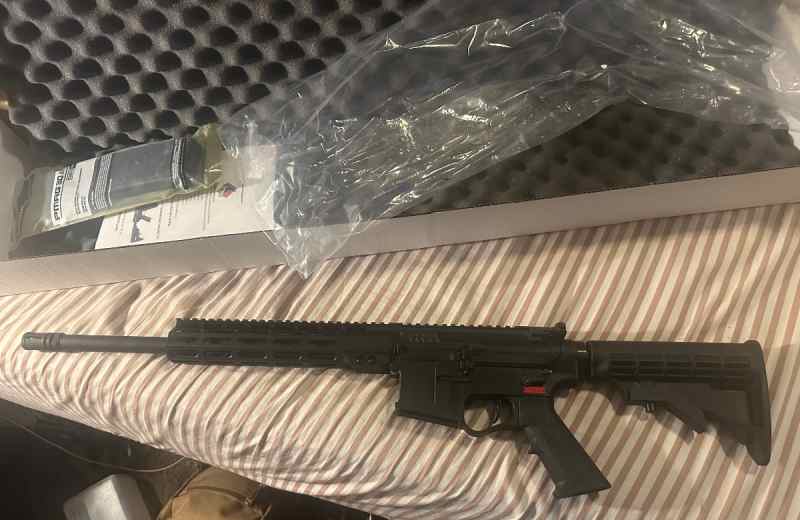 **NEW NEVER FIRED IN BOX AR15**