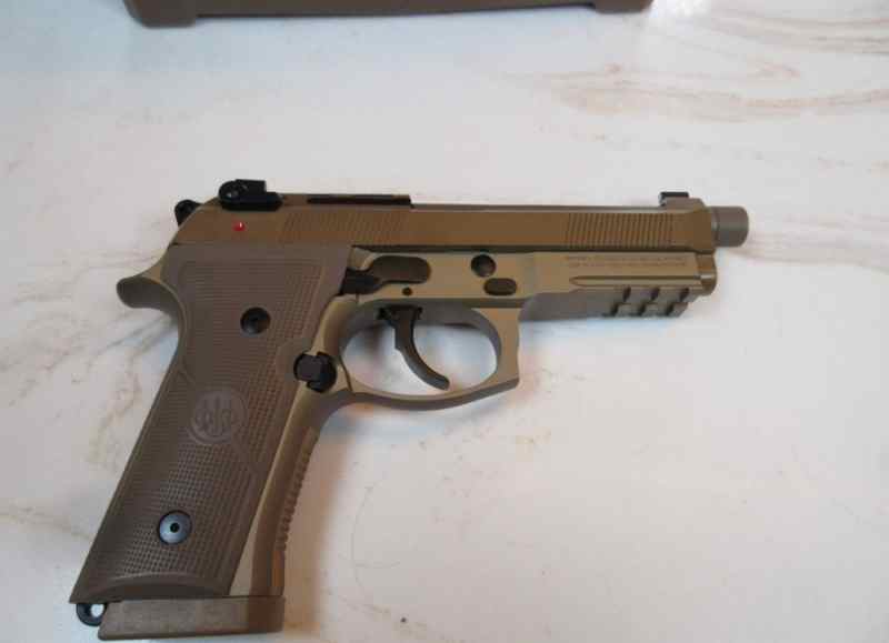 Beretta M9A4GM Centurion 9mm FDE