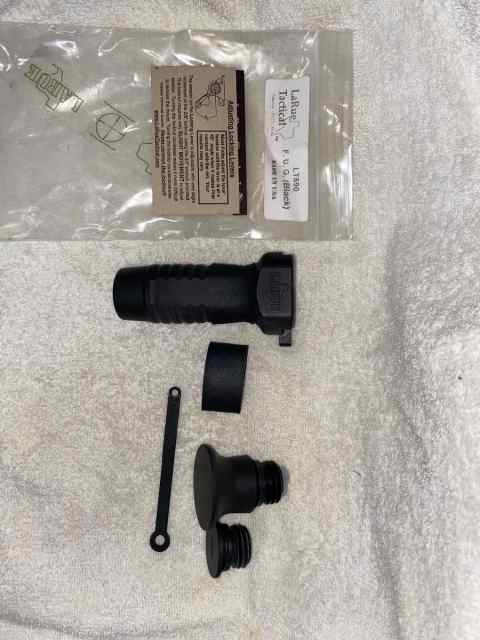 LaRue Tactical F.U.G. (Forward Universal Grip)