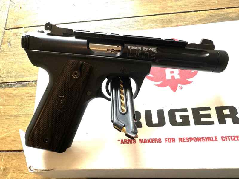 Ruger 22 (3).JPG