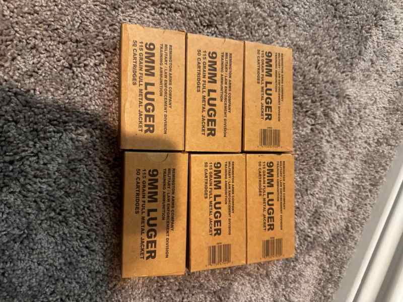 Remington LE 9mm 115gr 300 rds plus extras 