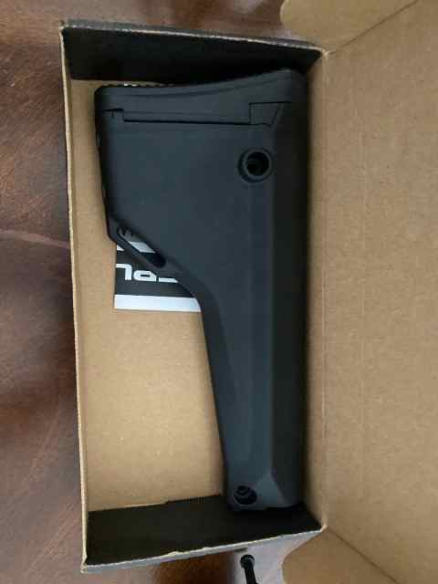 NEW Magpul MOE rifle stock