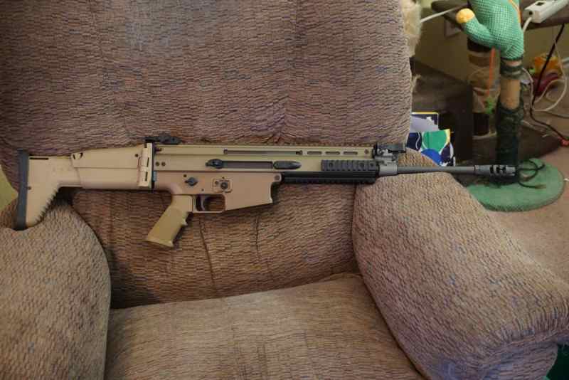 FN SCAR 17