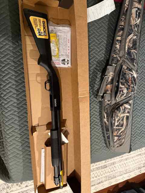 Brand new Mossberg 590 Shotgun