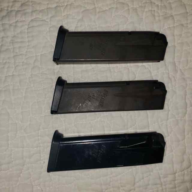 Sig sauer P229 40/357 12 rnd magazines 3ea