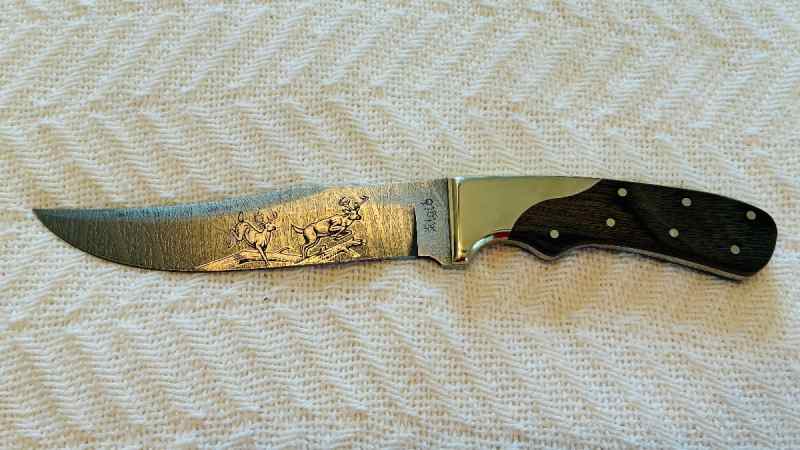 Rigid Hunting Knife w/Leather Sheath, Etched Blade