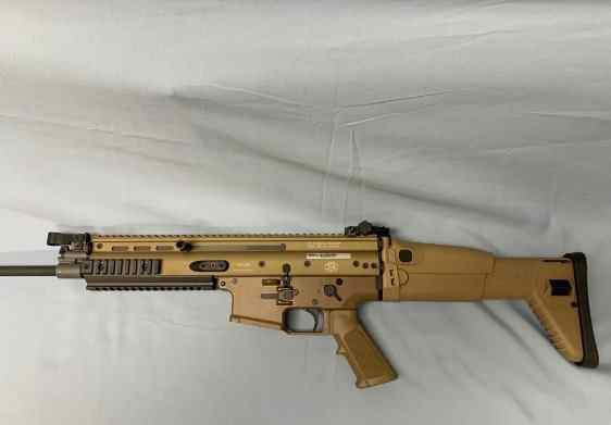 FN Scar 16s FDE in Excellent Condition (LNIB).  