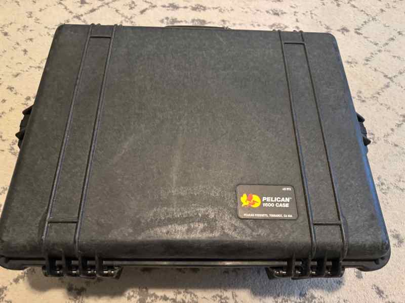 Pelican 1600