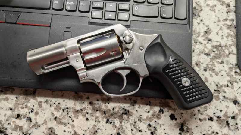 Ruger SP101 2.25&quot; for sale - excellent condition