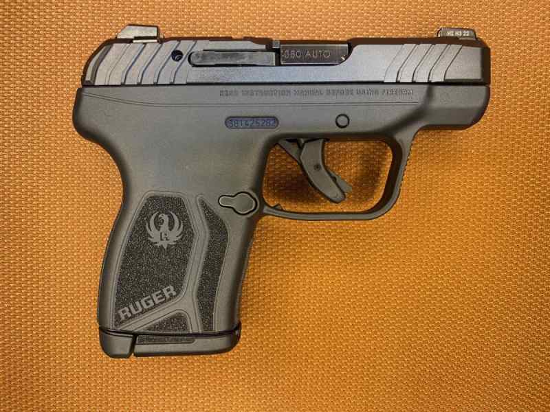 NEW IN BOX - Ruger LCP 380ACP w/Lockbox (13743) 