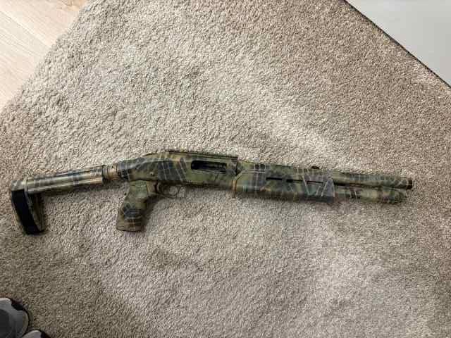 Mossberg 590 