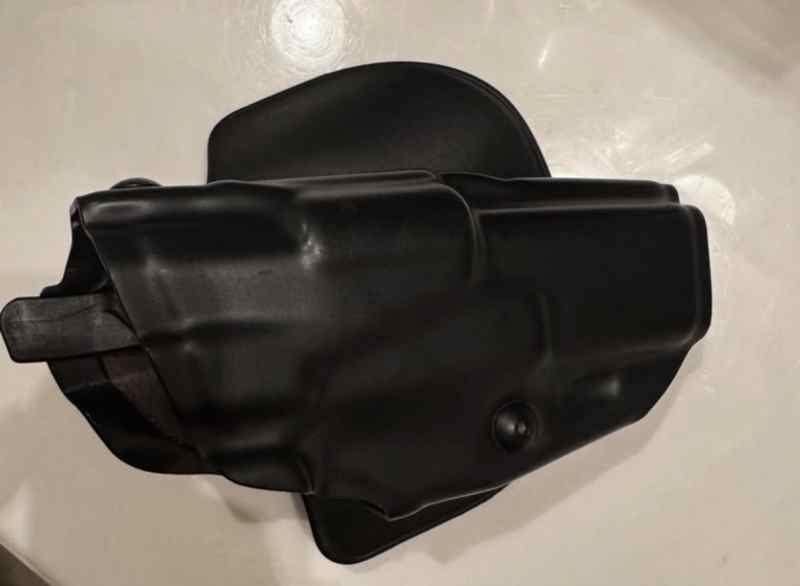 Safariland Level 2 holster Glock